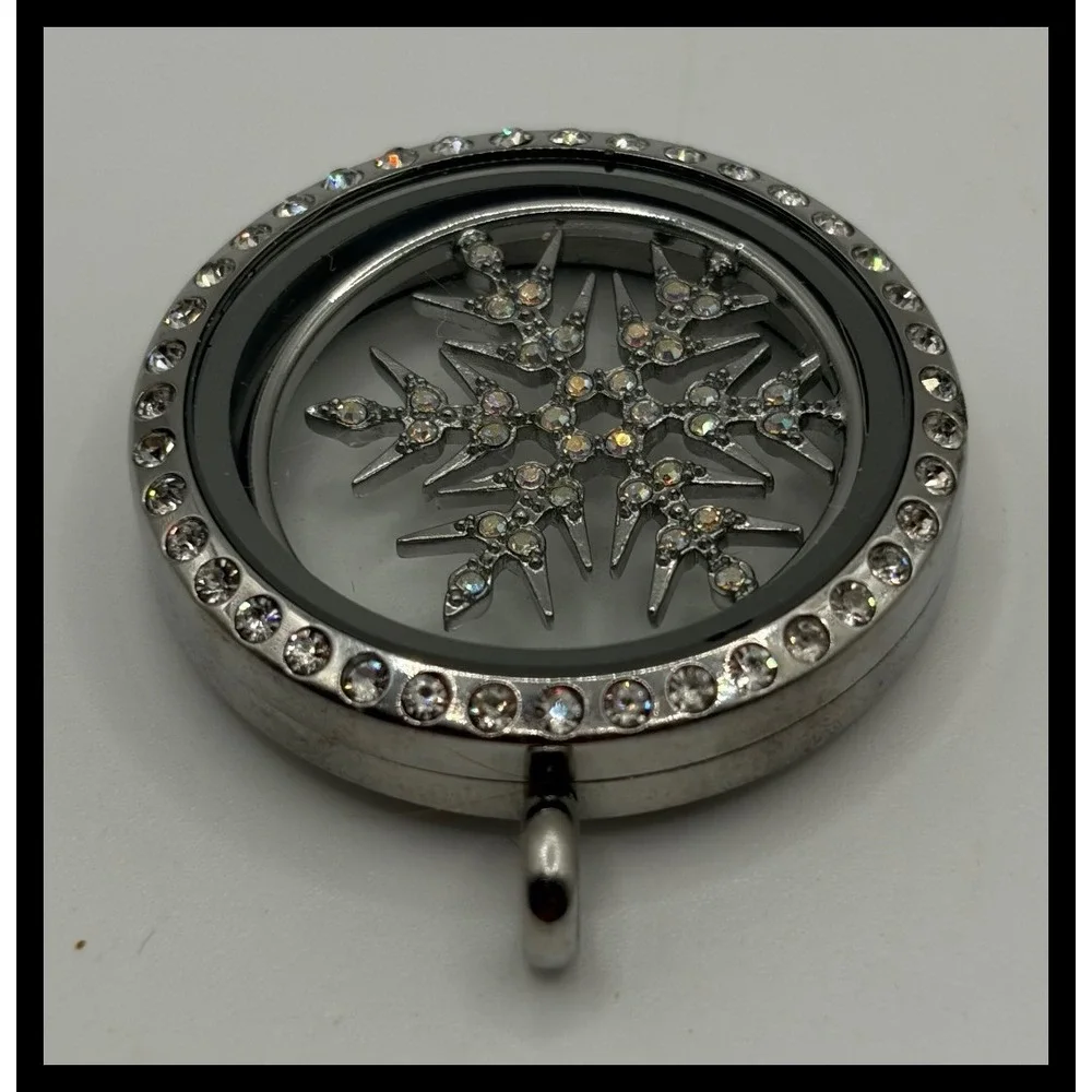 Origami Owl Snowflake Floating Locket Pendant Womens Silver Crystal Winter